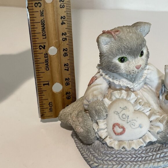 VTG 1993 Calico Kittens Figurine I'm Sew Glad You're Mine Enesco 623512 C1/221 - Picture 8 of 9